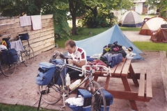 Kevin-packing-his-bike